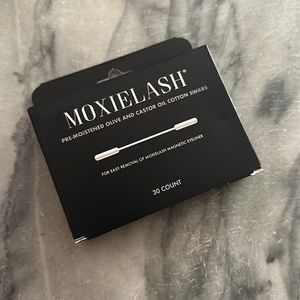 NEW Moxielash Remover Swabs pre-moistened for easy removal of magnetic lashes